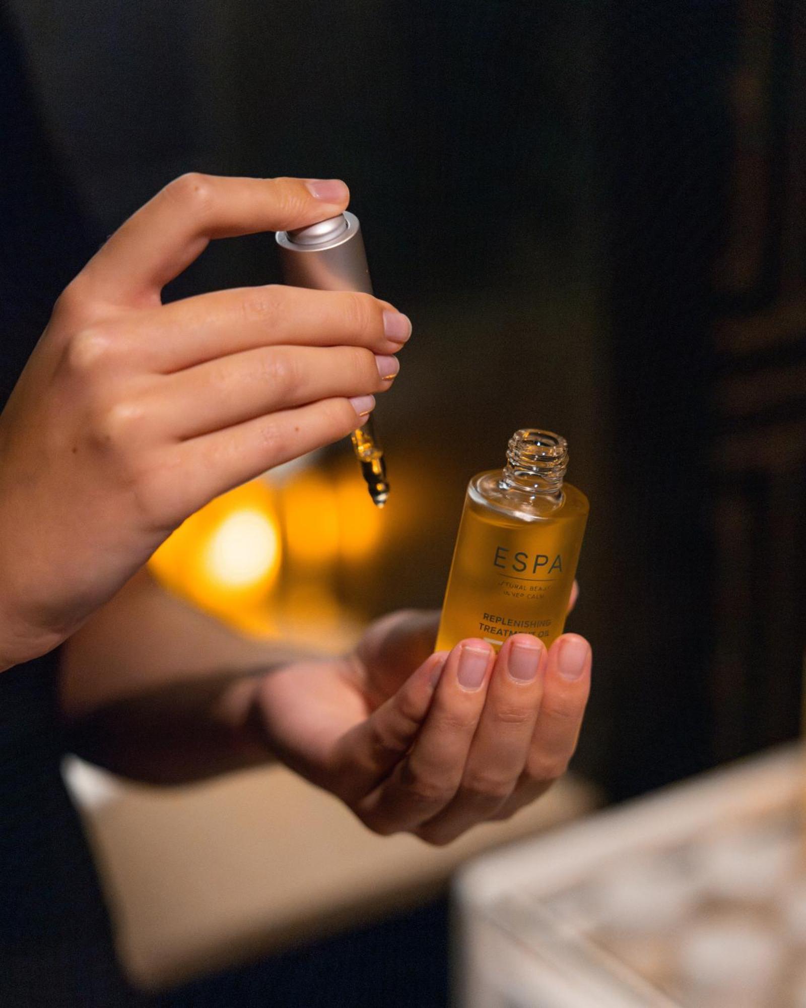 凯恩贝尔豪斯酒店 比肯斯菲尔德 外观 照片